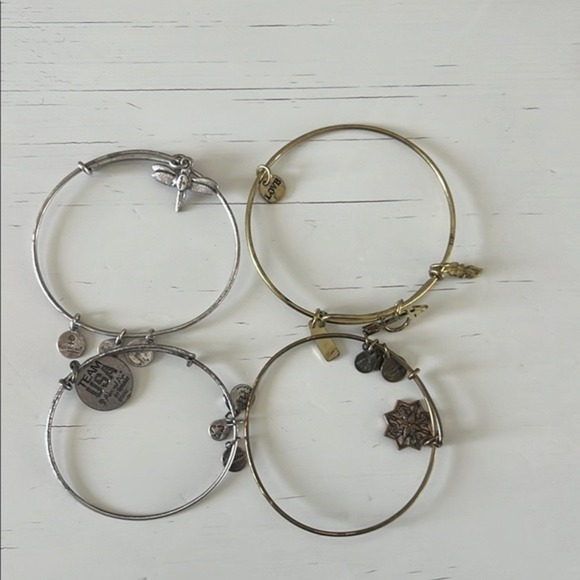 Lot of 4 Alex and Ani Bracelets Dragonfly Team USA Healing Love Arrow Feather‎ - Picture 2 of 7